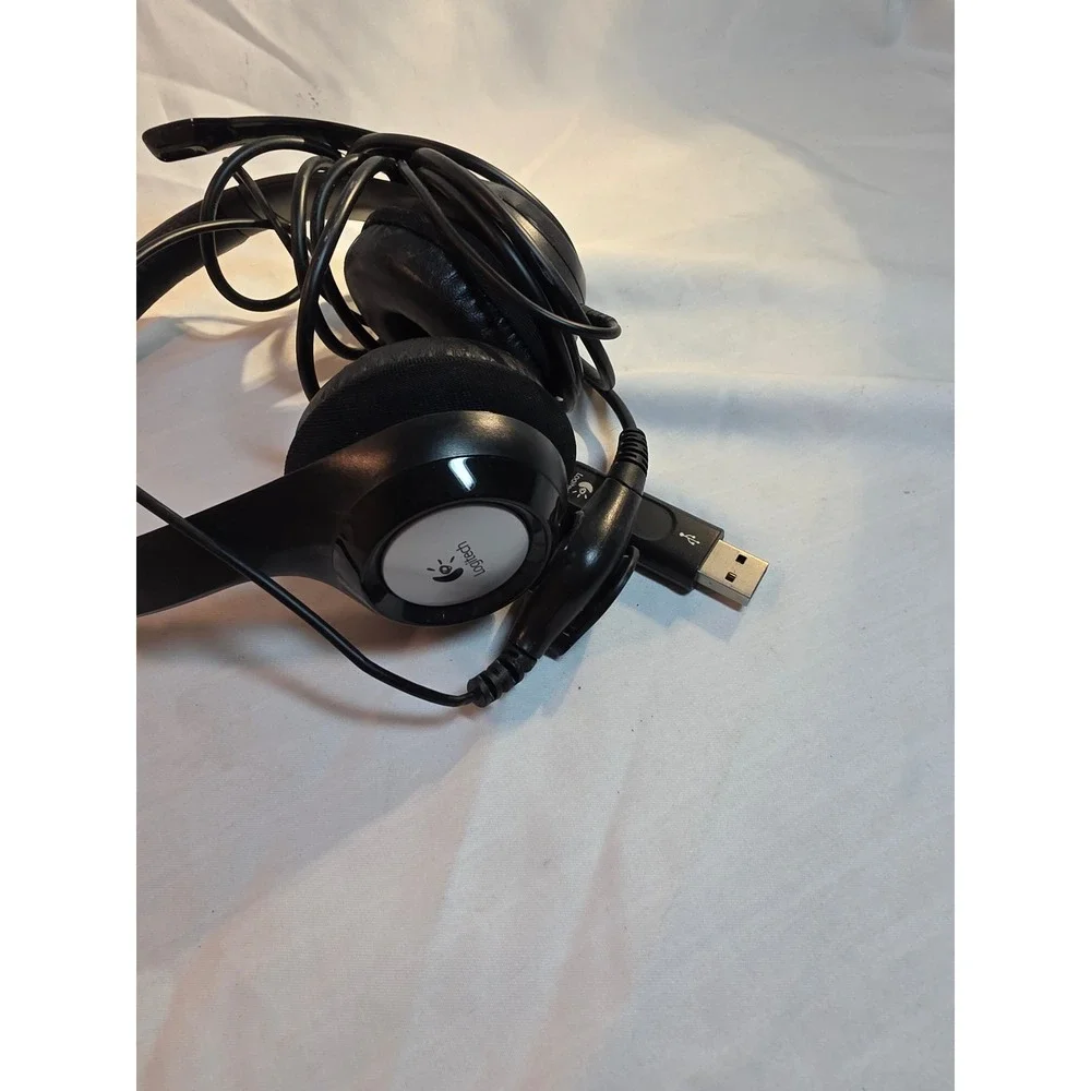 Logitech H390 USB Wired Computer Headset Noise Canceling Mic In-Line Controls